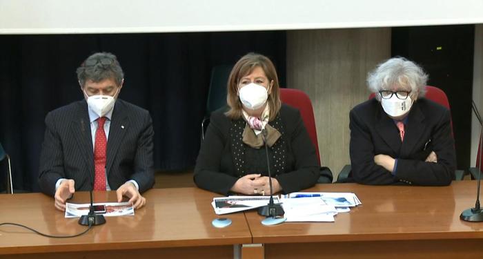 Vaccini, Marsilio: "Immunità di gregge entro settembre"