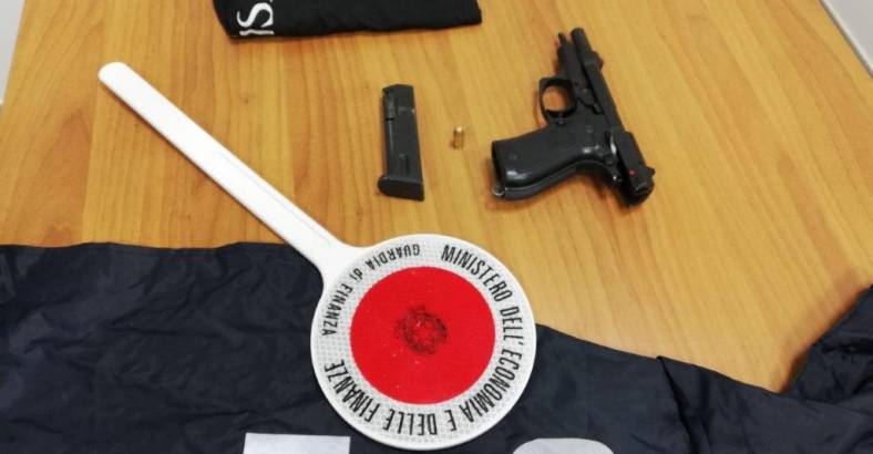 Droga e armi tra Lombardia e Abruzzo: 3 arresti