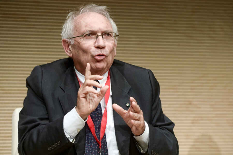 Scuola, il Ministro Bianchi: "Si tornerà in presenza"