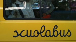Sulmona, arriva lo scuolabus per i bimbi della L. Radice